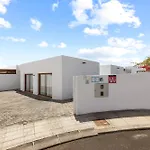Altos Famara 11a By Escape بلايا بلانكا
