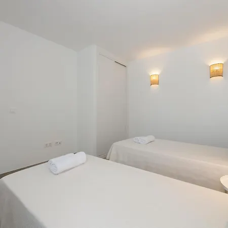 Altos Famara 11a By Escape