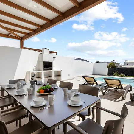Altos Famara 11a By Escape Playa Blanca (Lanzarote)