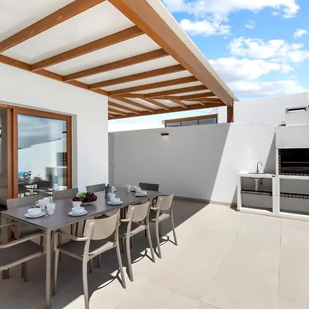 Altos Famara 11a By Escape Playa Blanca (Lanzarote)